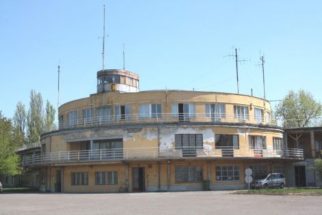 korepulet_es_iranyitotorony.jpg